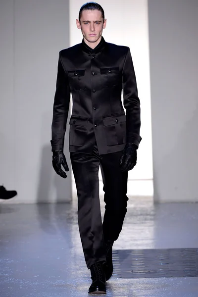 Look 8